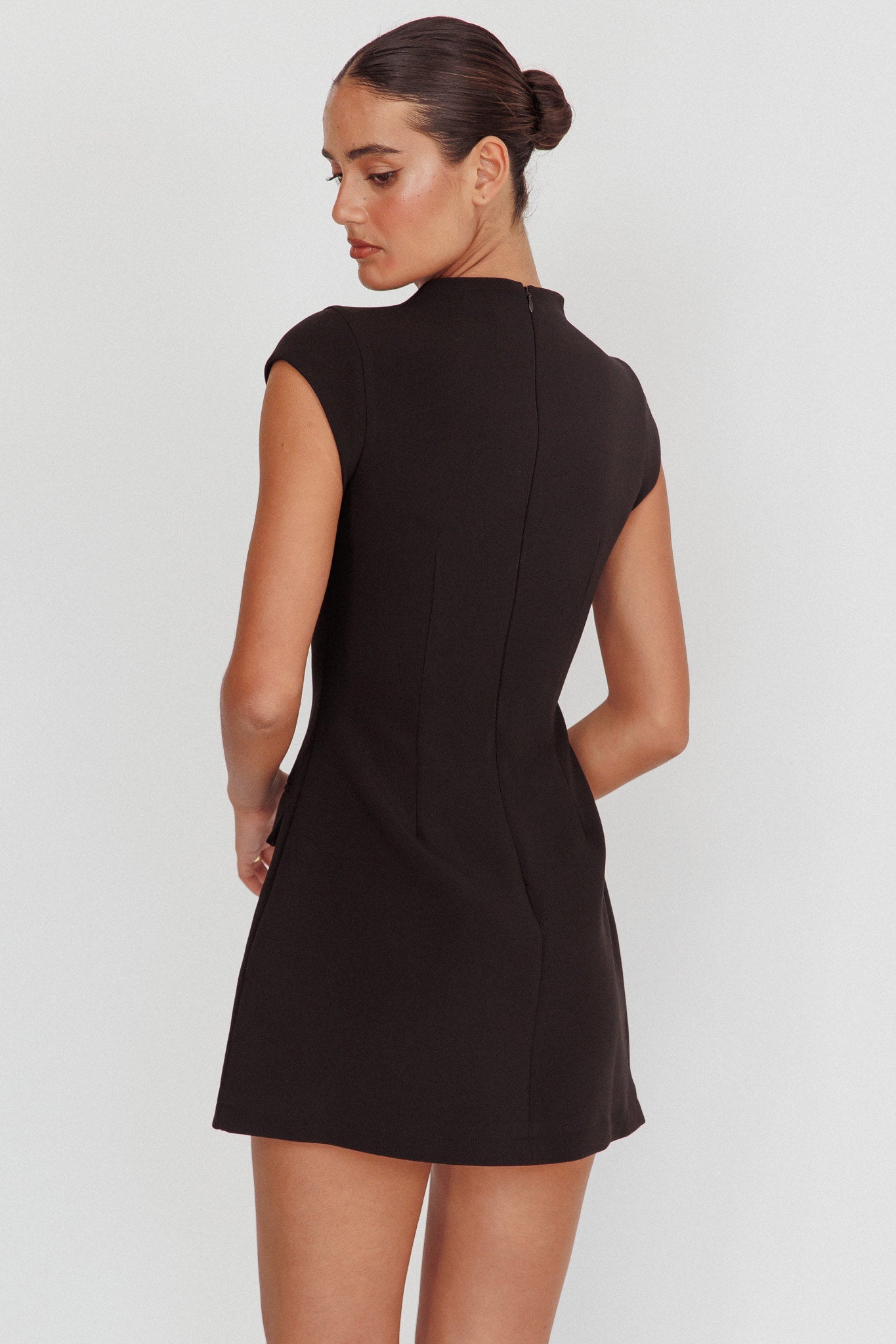 ADURA CAP SLEEVE MINI DRESS -BLACK